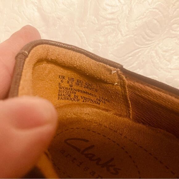 Clarks Artisan Metallic Slip On Shoes - Picture 4 of 8
